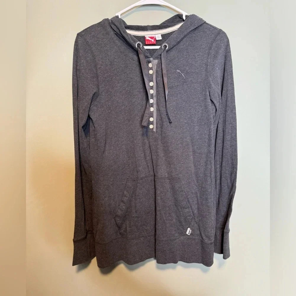 Puma Women’s Gray Pull Over Henley Long Sleeve Top Large Front Pocket Size Small